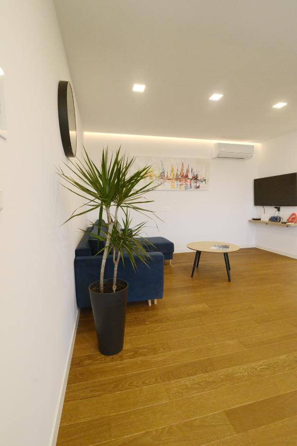 Novi Apartman Beti Blizu Plaze S Besplatnim Parkingom, Puntamika - Zadar Apartment Exterior photo